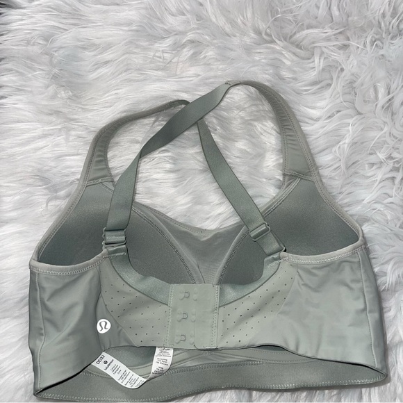 Lululemon mint green Run times sports bra. - Picture 2 of 5